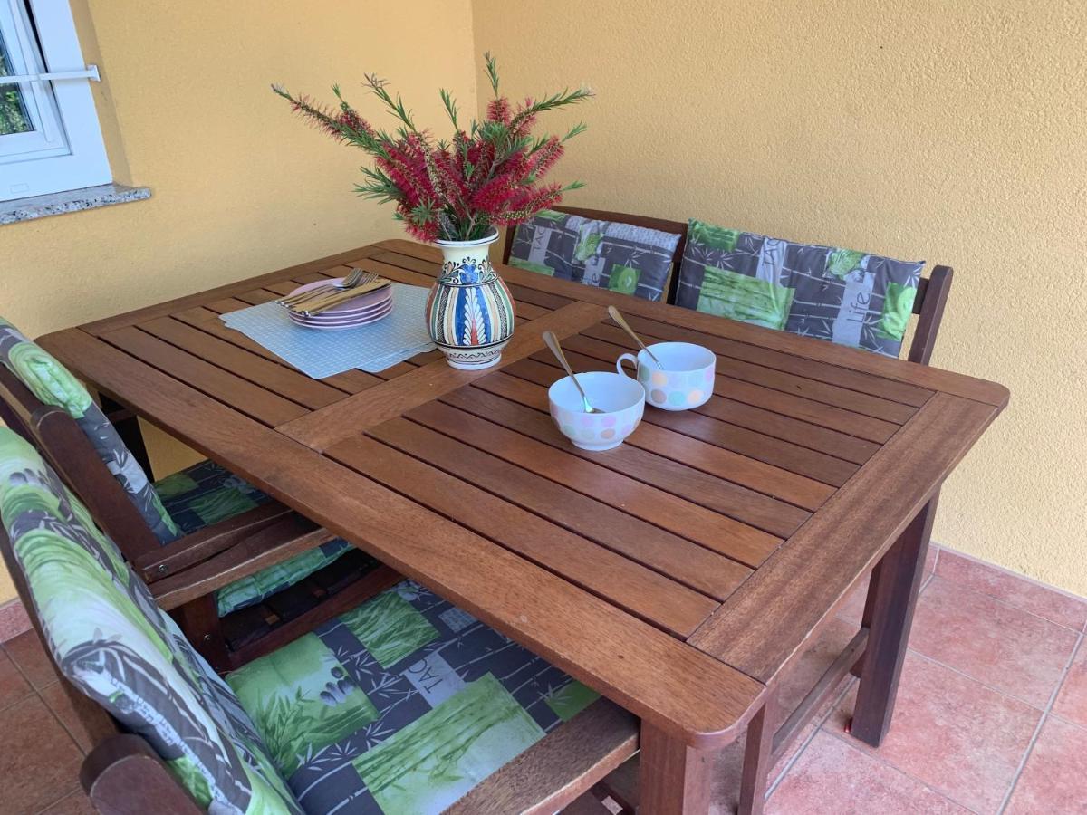 Villa Ulika - 3 Apt For 4 Persons Pula Zewnętrze zdjęcie