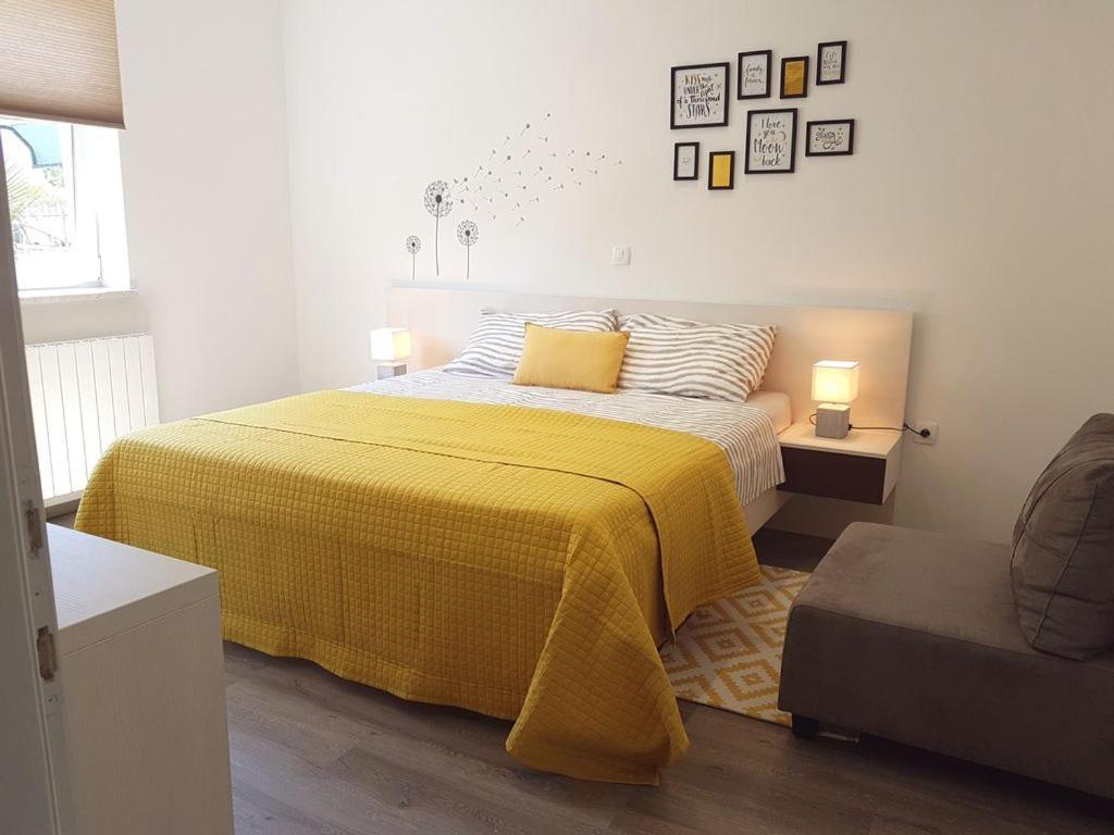 Villa Ulika - 3 Apt For 4 Persons Pula Zewnętrze zdjęcie